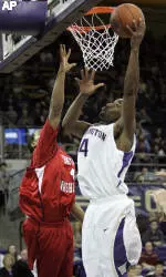 Huskies Visit Los Angeles to play #5 UCLA & USC