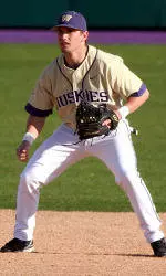 Husky Baseball Closes Out Home Schedule Vs. Ducks