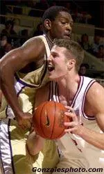 Huskies Fall To No. 19 Stanford, In Men's Hoops