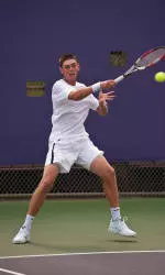 No. 22 Huskies Face Lobos, Gophers In Minnesota