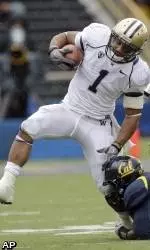 Huskies Keep Bowl Hopes Alive with 16-13 Victory at Cal