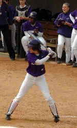 Huskies Drop Pair of Games in Las Vegas