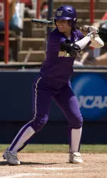 No. 1 Huskies Split Pair Of Games At Judi Garman Classic