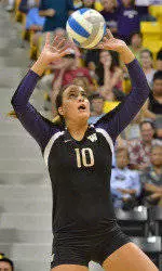Sanders Reboots Her Volleyball Career At UW