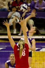 No. 9 Husky Volleyball Downs St. Mary's, 3-0