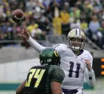 Huskies Downed By Ducks, 34-14