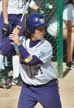 Huskies Beat Illinois, Fall To UCF