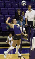 Sixth-Ranked Volleyball Sweeps No. 4 Cal, 3-0
