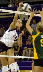No. 10 Volleyball Knocks Off USC In Five Set Thriller