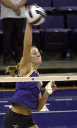 No. 10 Volleyball Notches Come From Behind Win Over No. 8 UCLA