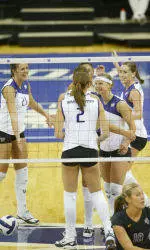 No. 2 Volleyball Sweeps Oregon For 17th Straight Victory