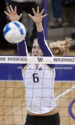 Huskies Cruise Past Pilots In Straight Sets