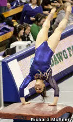 No. 13 Huskies Score 195.475 At No. 3 Utah