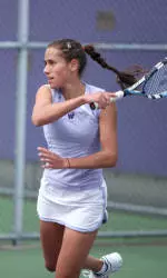 Huskies Roll To 6-1 Win Over Minnesota