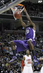 Pondexter Named MVP at Men's Basketball Awards Banquet