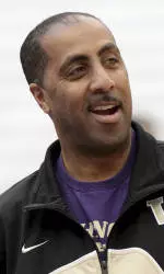 Romar Agrees To New 10 Year Contract