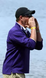 Huskies Set To Tussle With Archrival Cal In Bay