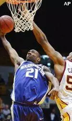 Knight and Brown Plan to Transfer from UW Men's Basketball Team