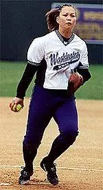 Softball's Tia Bollinger Named Pac-10 Pitcher Of The Week