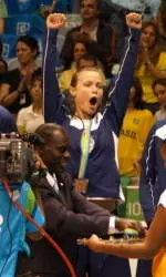 Thompson Leads Team USA Through World Grand Prix Early Rounds