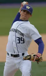 Merry, Dawgs Beat UC Riverside, 5-2