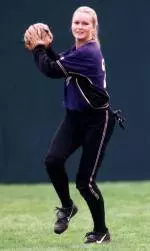 #12 Softball Splits Games To Open Red Desert Classic