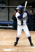 No. 6 Softball Defeats Santa Clara, 7-5