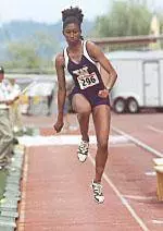 Track Preps for Stretch Run With Drake Relays, Oregon Invite