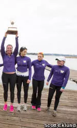 Women's Varsity 8 Named GoHuskies.com SAOTW