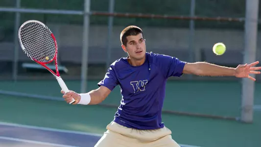 Huskies Breeze Through Day One of PNW Intercollegiates