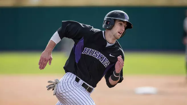 Dawgs Bust Out Late For 6-2 Win Over Bears