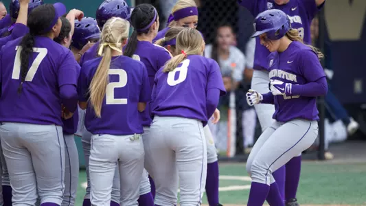 Huskies Advance To Regional Championship With 9-0 Win