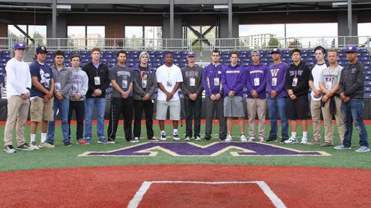 2016 Baseball Signing Day class photo