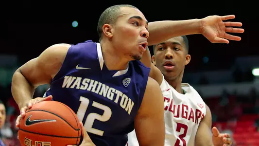 Andrews' career-high 35 points send Huskies past WSU