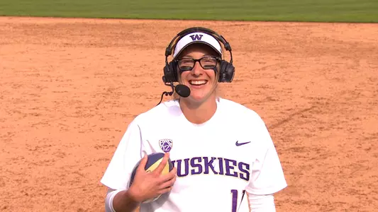 Washington Softball Run-Rules No. 2 Oregon