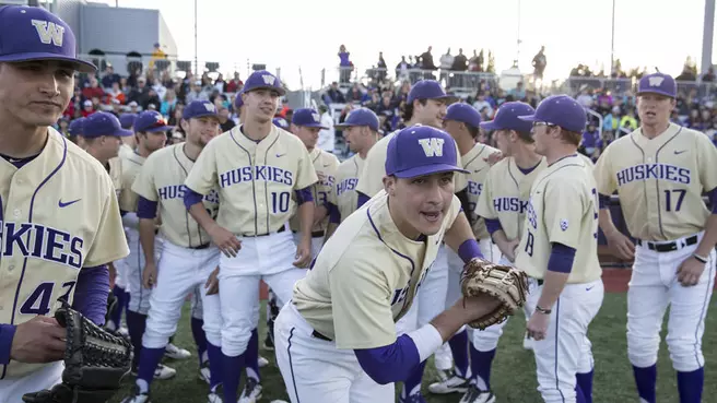 UW Wraps Up Non-Conference Hosting CSUN