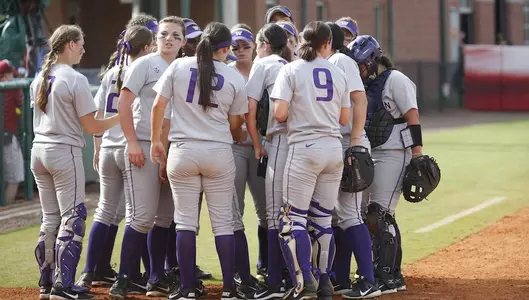 Washington Advances To Regional Final, 9-1 (5) Over USC Upstate