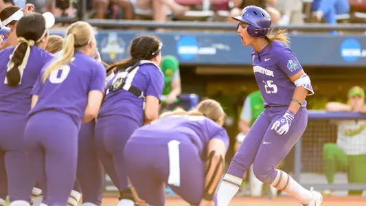 Kirstyn Thomas Bio