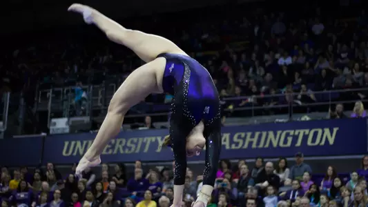 Joslyn Goings on the beam
