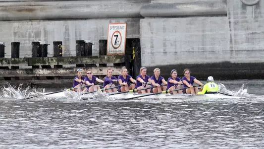 UW women's eight at 2018 Head of the Lake