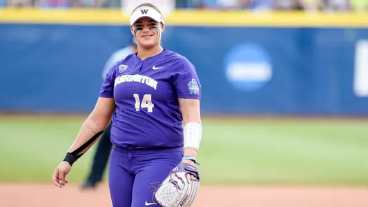 Taran Alvelo celebrates a strikeout