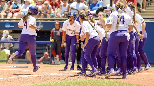 Julia DePonte waltzes home after a homer in the 3-0 WCWS win