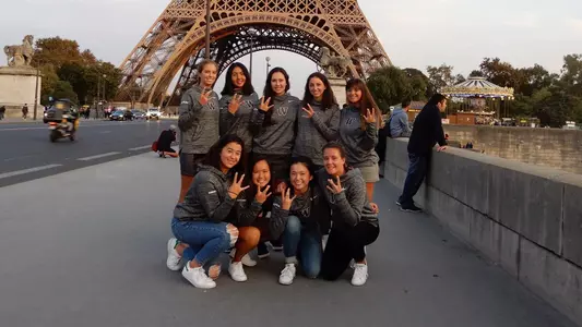 Husky wTen Tour