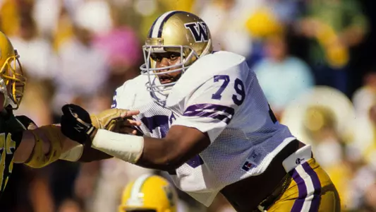 Football Dennis Brown Husky Legend