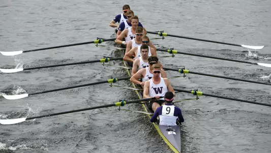 UW men's eight at 2019 Head of the Charles