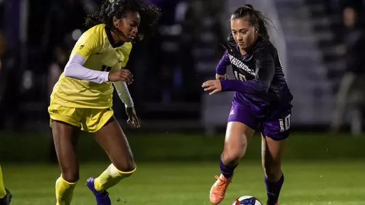 Summer Yates dribbles past an opponent