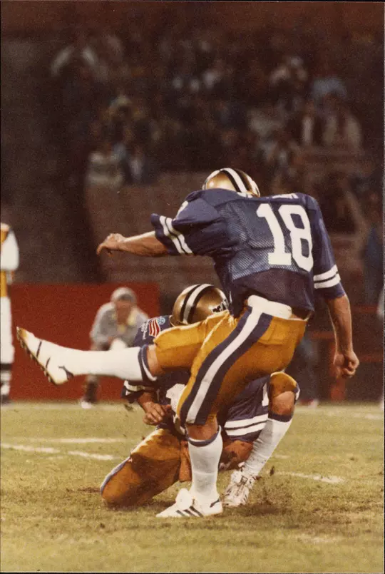 Kicker Jeff Jaeger during Washington's Freedom Bowl game against Colorado on Dec. 30, 1985.