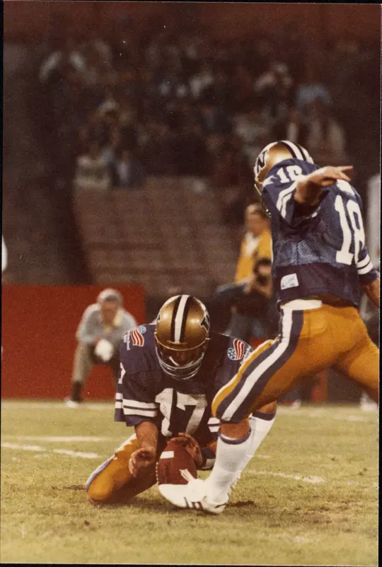 Kicker Jeff Jaeger during Washington's Freedom Bowl game against Colorado on Dec. 30, 1985.