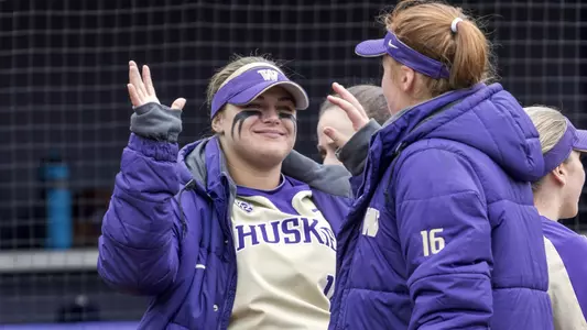 Taran Alvelo and Gabbie Plain high five