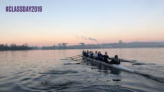 Women's rowing Class of 2022